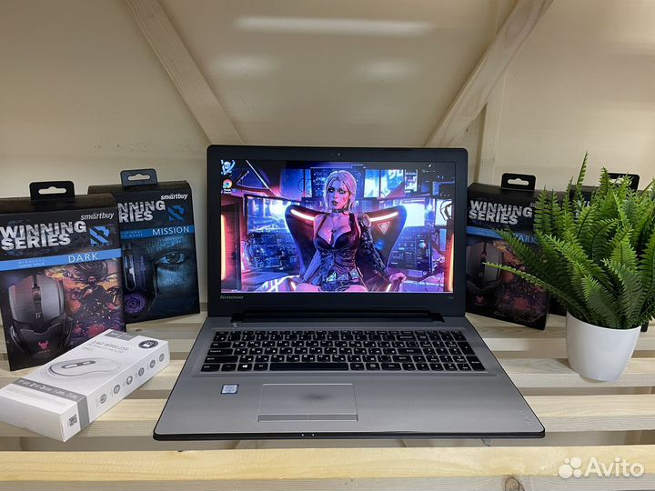 Ноутбук Lenovo i3-6100U/R5 M430/8Gb/SSD