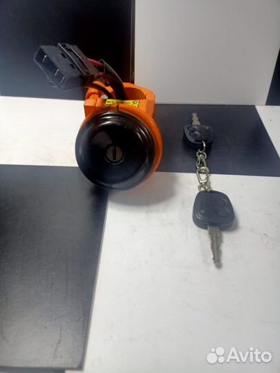 Замок на руль барракуда X5 lada110