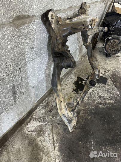 Подрамник Hyundai Sonata EF