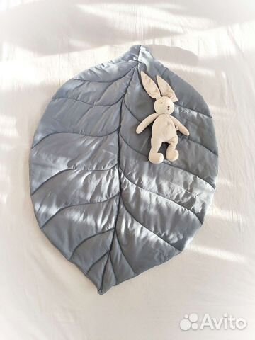 Милый коврик/пледик в виде листочка