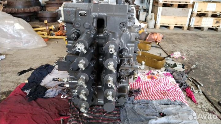 Гидрораспределитель экскаватора Doosan DX520LC
