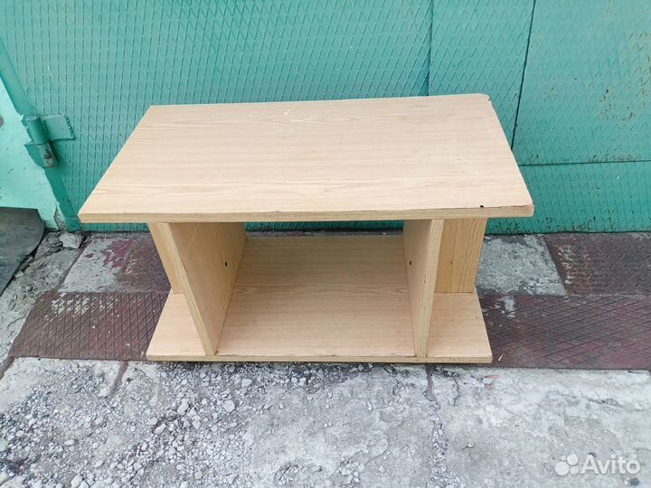 Журнальный столик