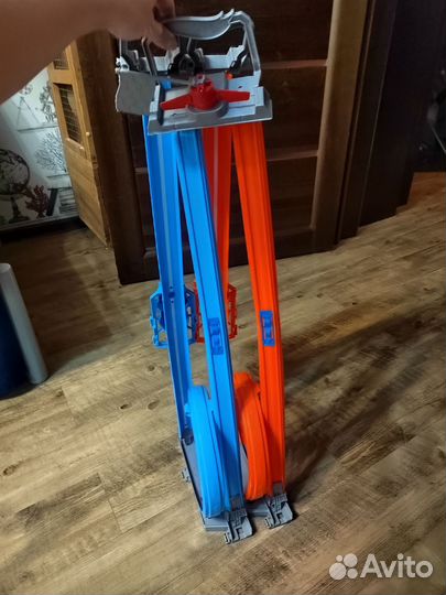 Hot wheels скоростные мёртвые петли
