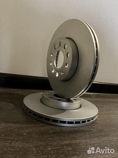 Тормозные диски Skoda Octavia 1K0615301T