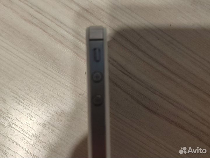 iPhone 4S, 16 ГБ