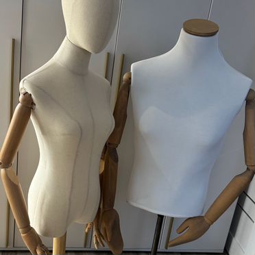 Бронь Манекен женскийи мужской шарнирный дерево