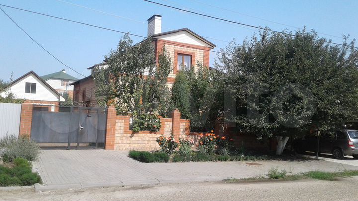 Дом 279 м² на участке 9 сот.