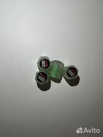 Светящиеся колпачки на нипель