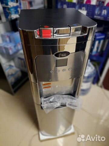 Кулер с нижней загрузкой бутыли