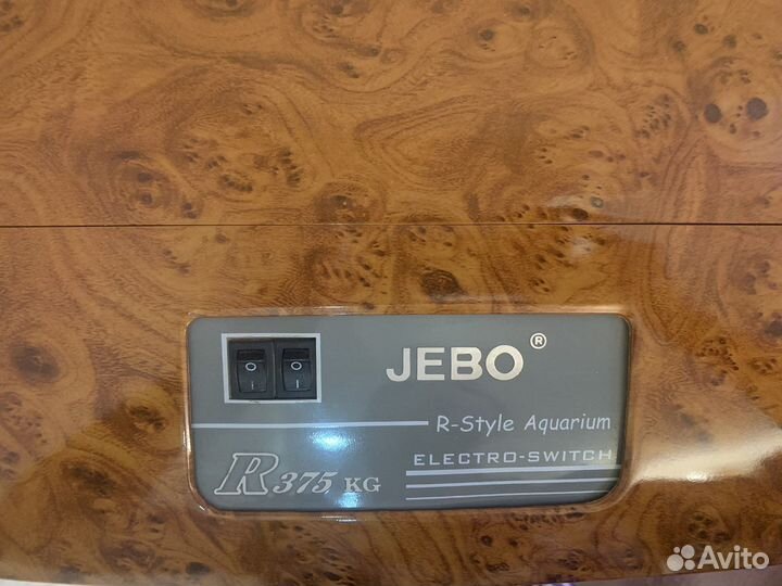 Аквариум с тумбой на 140 литров