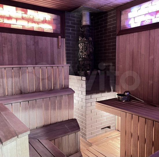 Дом 495 м² на участке 12 сот.