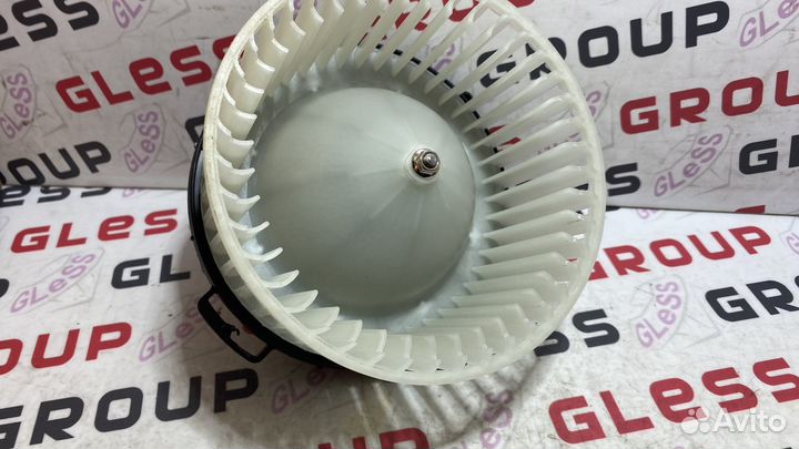 Моторчик печки BK CR M-3 M-5 европа Mazda 3 Mazda