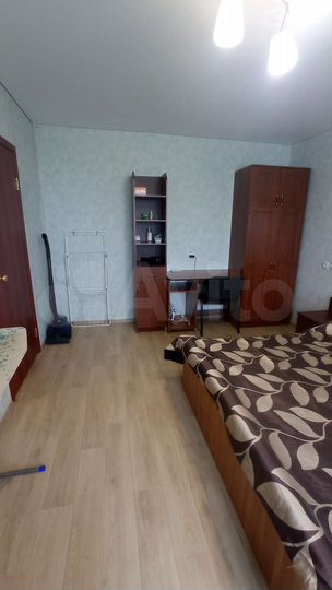 1-к. квартира, 42 м², 1/3 эт.