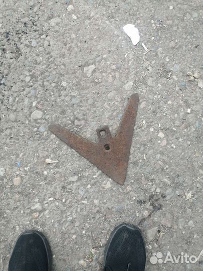 Плуг культиватора