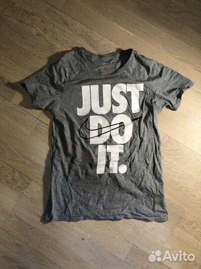 Футболка nike серая just do it