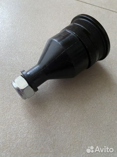 Шаровая опора передней пневмостойки Mercedes C216