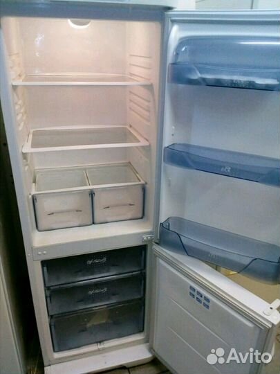 Холодильник 