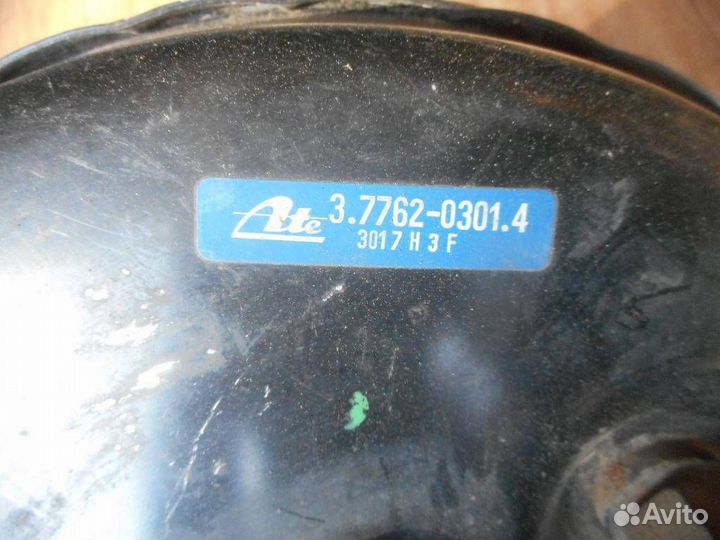 Усилитель тормозов вакуумный Mercedes Benz W124 1