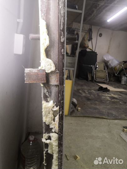 Металлическая дверь бу