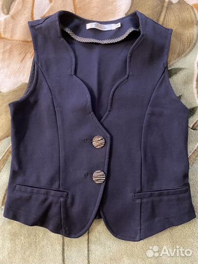 Жилетка для девочки школьная 134 см