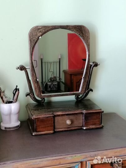 Зеркало с консолью старинное