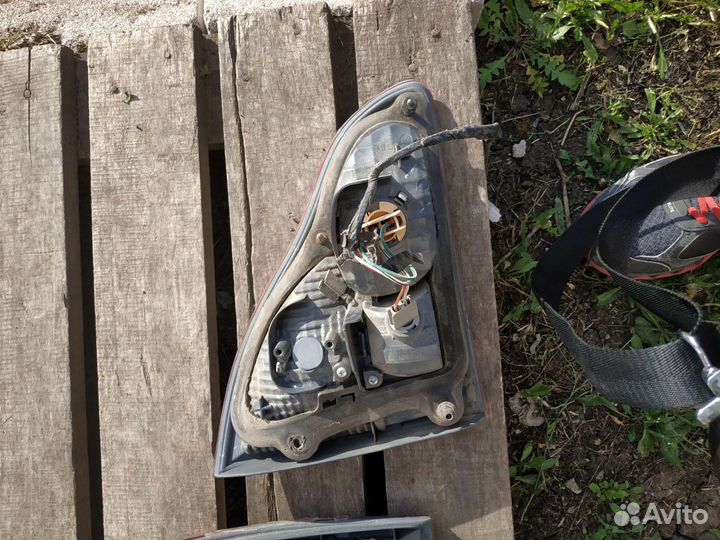 Стоп сигнал Toyota ipsum