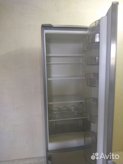 Холодильник на запчасти