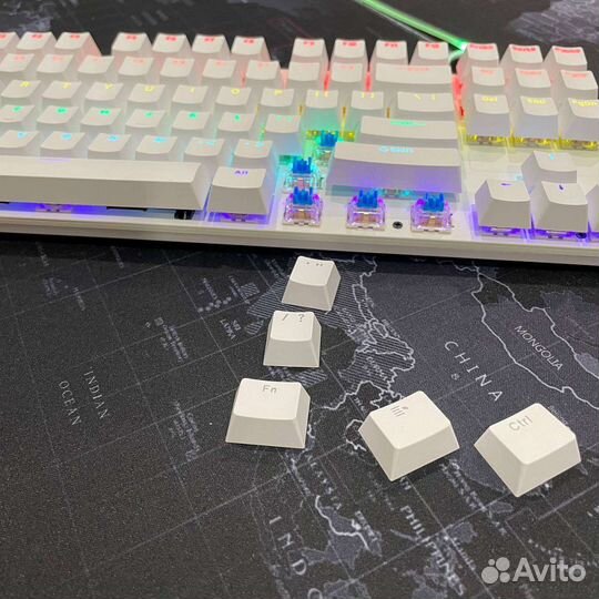Механическая клавиатура с подсветкой