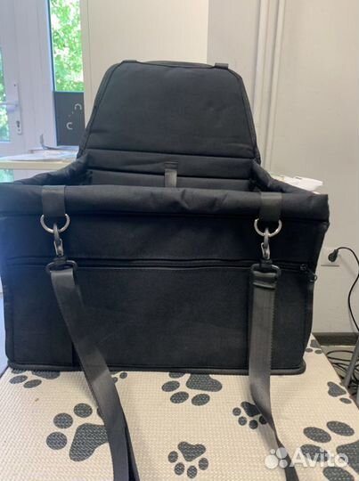 Автокресло для собак