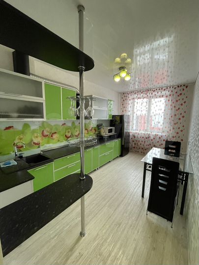 2-к. квартира, 65 м², 6/9 эт.
