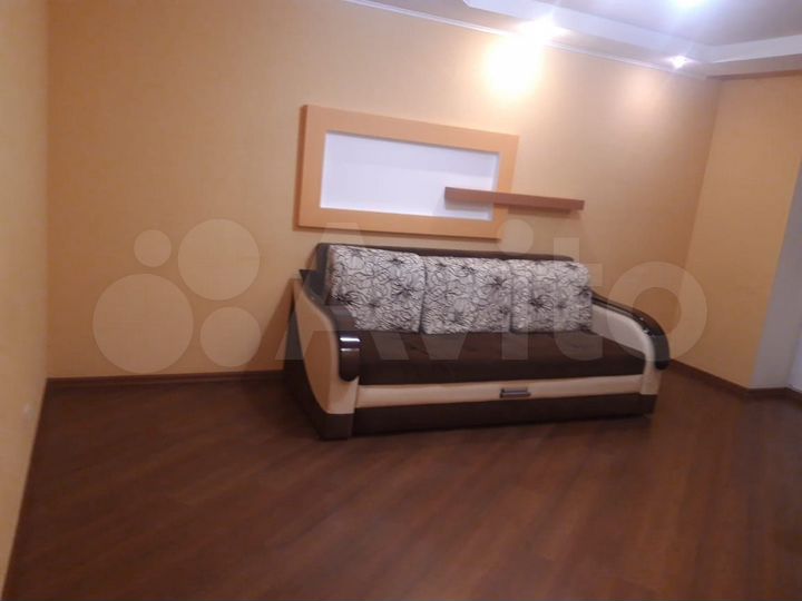 2-к. квартира, 53 м², 2/5 эт.