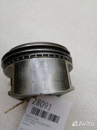 Поршень правый Toyota Harrier MCU10W 1mzfe