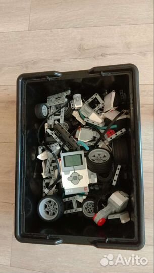 Игрушка робот