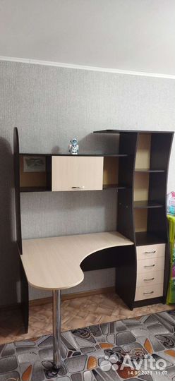 Компьютерный стол