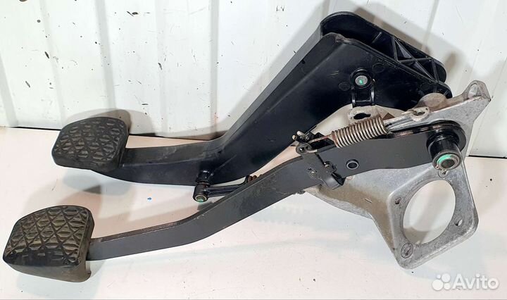 Педальный узел Mercedes Benz W202