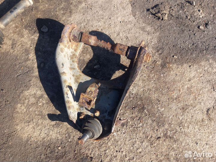 Great wall wingle Рычаг передний левый верхний