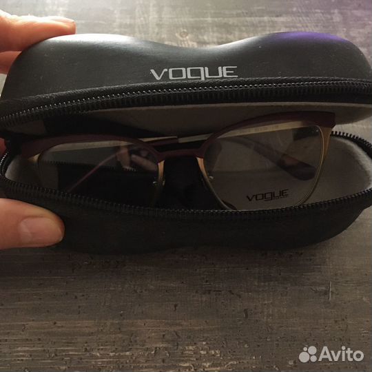 Очки Vogue