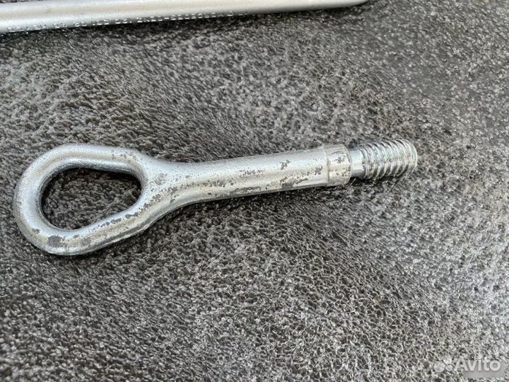 Комплект ключей буксировочных Mercedes-Benz