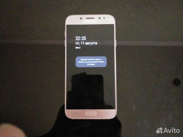 Телефон Samsung galaxy j7