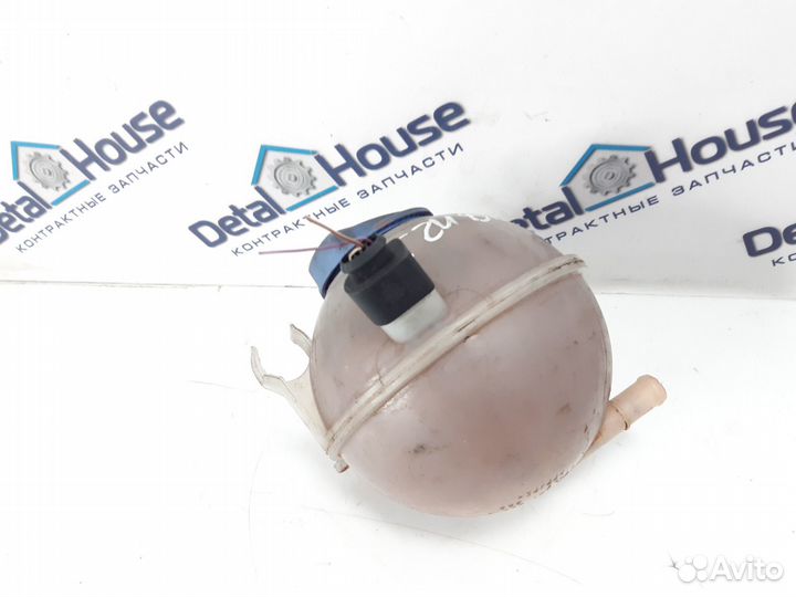 Бачок расширительный Volkswagen Touran 2.0 TDI BKD