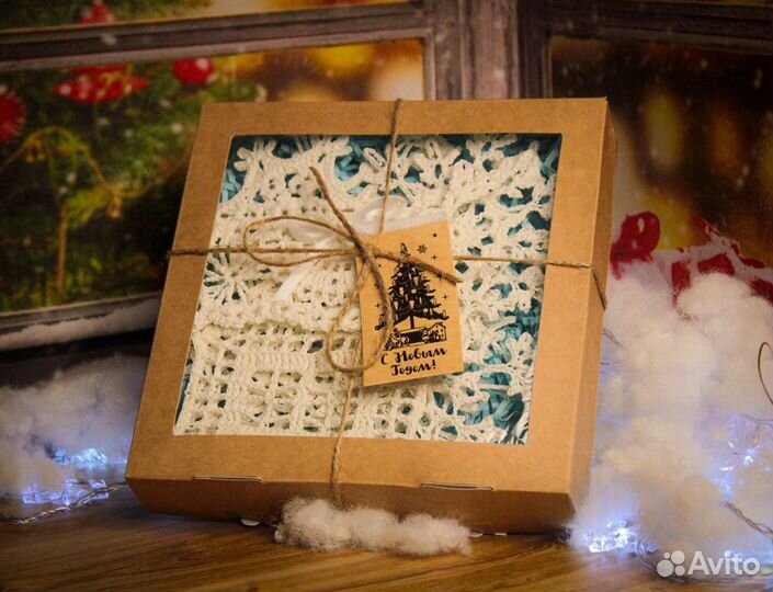 Украшение на ёлку. Вязанные снежинки