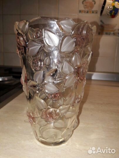 Конфетница и ваза. Цветное стекло. Германия