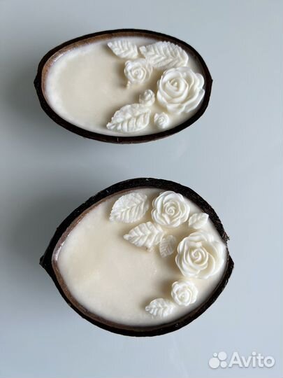 Ароматическая свеча в кокосе