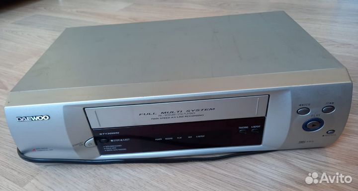 Продаю видео плеер daewoo ST120WN