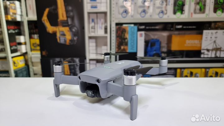 Радиоуправляемый квадрокоптер Hubsan Ace Pro