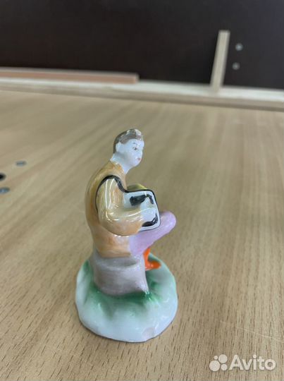 Статуэтка баянист Дулево