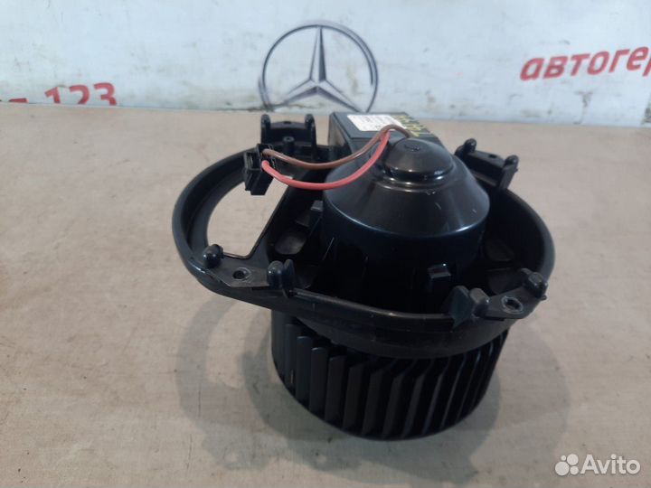 Мотор печки Mercedes A180 W176 270.910 2013