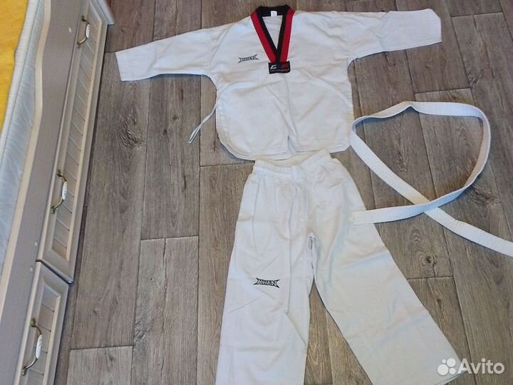 Кимоно для тхэквондо