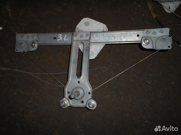 Стеклоподъемник механ.задний левый Renault Logan