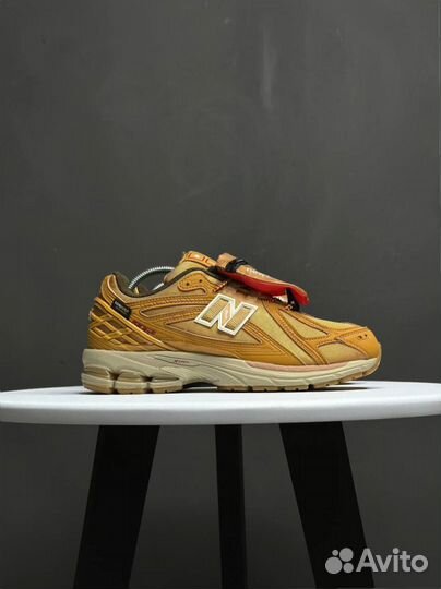 Кроссовки New Balance 1906R brown